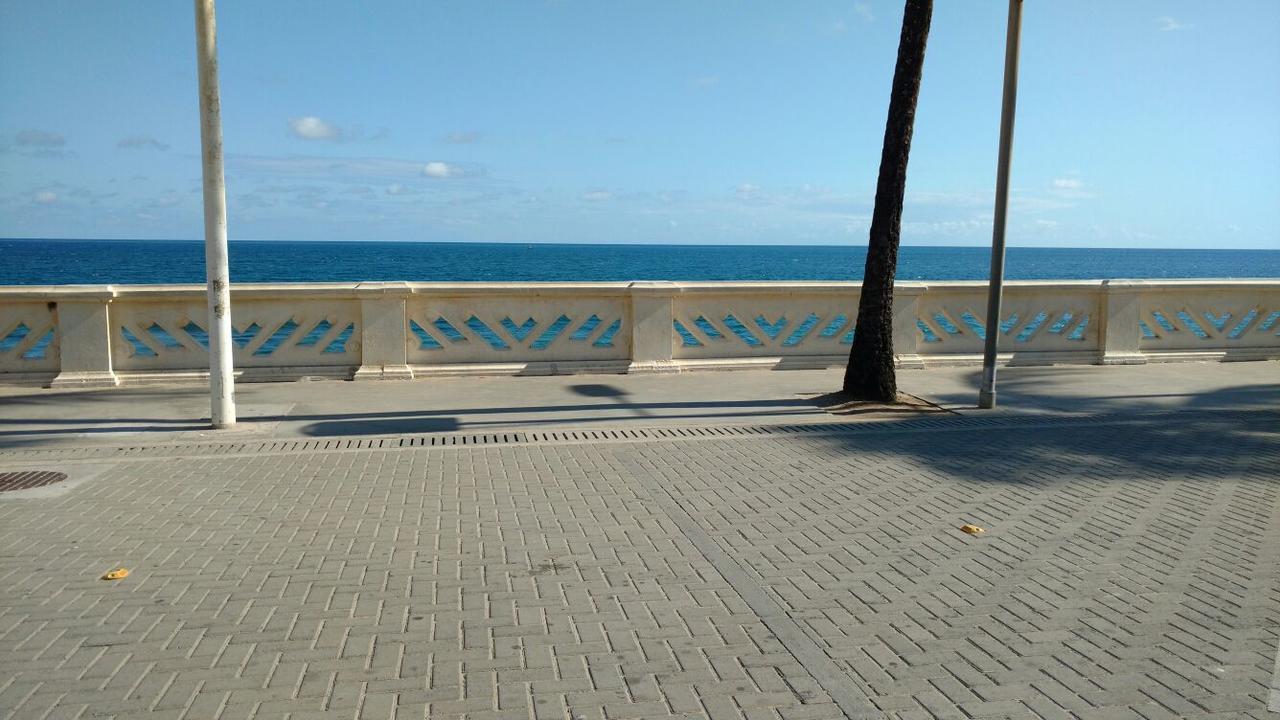 Flat Avenida Oceanica Barra Apartment Salvador Exterior photo